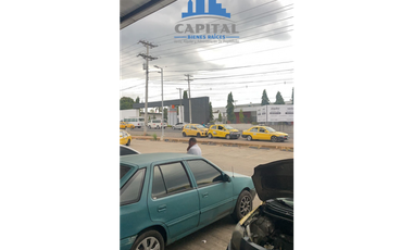 SE ALQUILA LOCAL EN PLAZA SUR