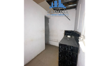 SE ALQUILA LOCAL EN PLAZA SUR