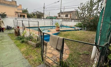Casa en venta en Burzaco