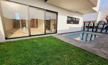 Casa en VENTA con ALBERCA fraccionamiento PUNTA TIBURON