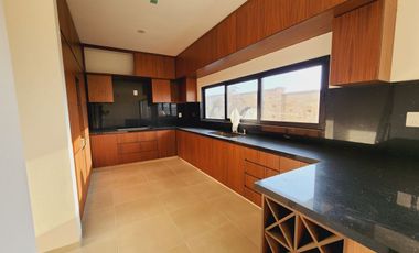 Casa en VENTA con ALBERCA fraccionamiento PUNTA TIBURON