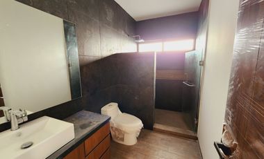 Casa en VENTA con ALBERCA fraccionamiento PUNTA TIBURON