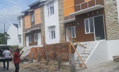 Rumah minimalis 2 lantai dalam perumahan di pusat kota Wates