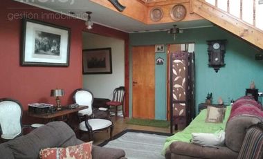 Vende  Cómoda Casa de Campo en Olmué