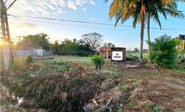 VENTA DE LOTE COMERCIAL