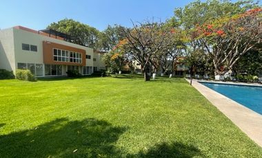 VENTA DE CASA CON ALBERCA Y JACUZZI YAUTEPEC