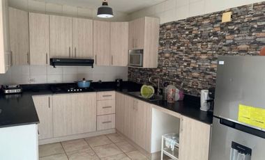 ALQUILO CASA EN PH EVEREST