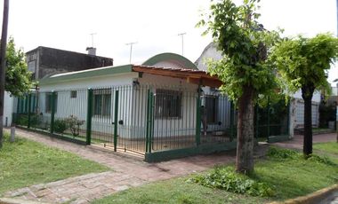 Casa en venta en Burzaco Oeste