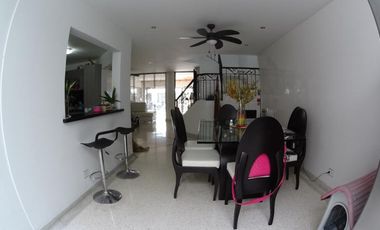 casa en venta en av. libertadores, playa hermosa. Cod V21956