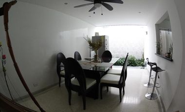 casa en venta en av. libertadores, playa hermosa. Cod V21956