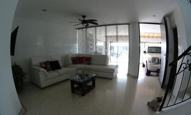 casa en venta en av. libertadores, playa hermosa. Cod V21956