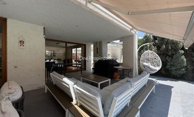Casa en arriendo de 5 dorm. en Lo Barnechea