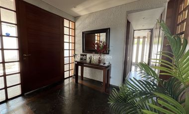 Casa en arriendo de 5 dorm. en Lo Barnechea