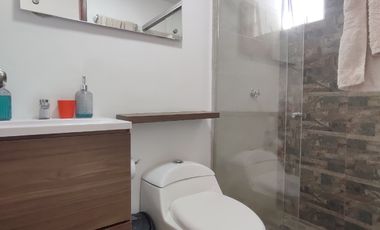 apartamento en arriendo en prados del este. Cod A30827