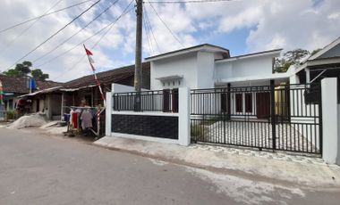 Rumah Apik & Luas Siap Huni Akses Jalan Lebar 5 Meter di Kalasan Sleman