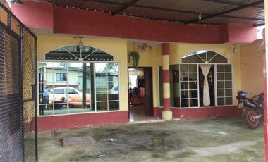 VENTA DE CASA EN LOS UNIFICADOSMas Informacion  (099) 971- ----