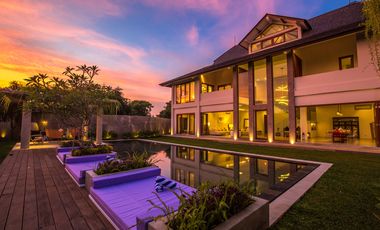 Freehold - Oceanfront Luxury Villa with Breathtaking Mountain & Ricefield Views, Minutes from Sanur, Bali