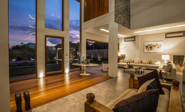 Freehold - Oceanfront Luxury Villa with Breathtaking Mountain & Ricefield Views, Minutes from Sanur, Bali