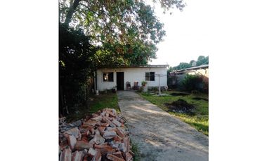Casa en Venta - 75 e/ 154 y 155