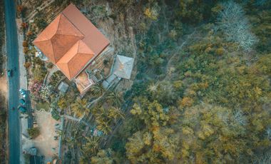 Ashtari Estate - Restaurant Lounge Yoga Loft