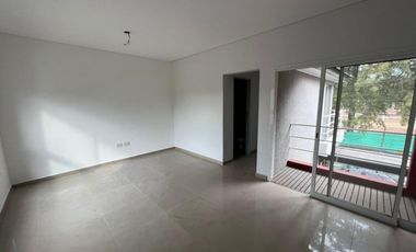 VENTA DE EXCELENTE DEPARTAMENTO 2 AMBIENTES A ESTRENAR - MONTE GRANDE CENTRO