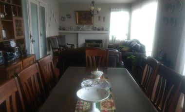 Vendo Excelente Casa Dos Pisos, Una Cuadra Del Mall