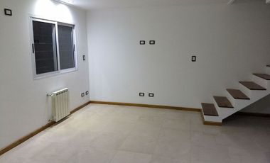 Duplex en venta en Ezpeleta Este