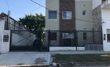 Duplex en venta en Ezpeleta Este