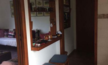 HERMOSA CASA SOBRE IMPORTANTE LOTE