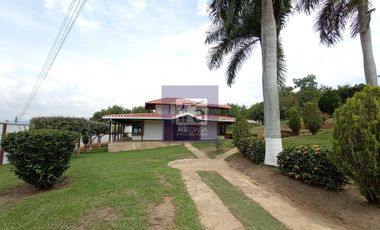 COD. 5044 - SE ARRIENDA CASA - BARRIO: ACAPULCO