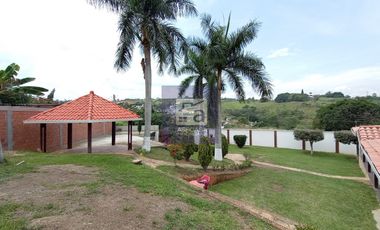 COD. 5044 - SE ARRIENDA CASA - BARRIO: ACAPULCO