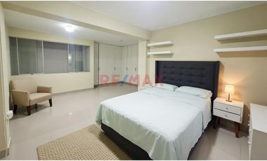 Venta De Gran Departamento En Surco Primer Piso - Depa + Cochera + Deposito