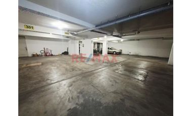Venta De Gran Departamento En Surco Primer Piso - Depa + Cochera + Deposito