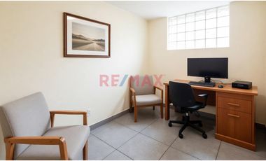 Venta De Gran Departamento En Surco Primer Piso - Depa + Cochera + Deposito