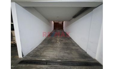 Venta De Gran Departamento En Surco Primer Piso - Depa + Cochera + Deposito