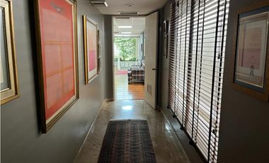 Venta de casa comercial (oficina) en Obarrio (GTA)