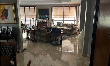 Venta de casa comercial (oficina) en Obarrio (GTA)