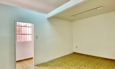 GREENWOOD VENDE PISO EN PEATONAL AV. RIVADAVIA, EN EL CENTRO DE SAN JUAN
