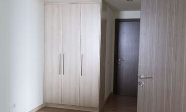 Apartemen ST Moritz Tipe SkyLoft 2 Lantai Semi Furnished