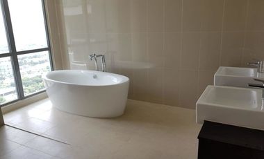 Apartemen ST Moritz Tipe SkyLoft 2 Lantai Semi Furnished