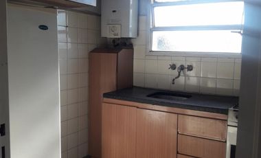 Departamento 2 Amb.  segundo piso x escalera