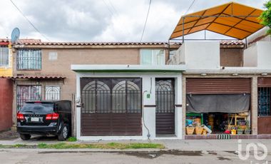 Casa en Venta en Los Héroes Coacalco, Estado de México