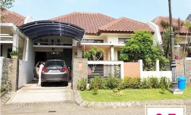 Rumah Bagus Luas 172 di Istana Dieng kota Malang