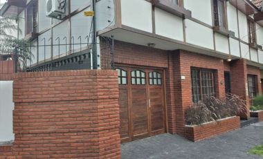Casa en venta en Quilmes Este