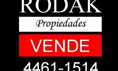 SE VENDE LOCAL 180 M2 EN VILLA LUZURIAGA