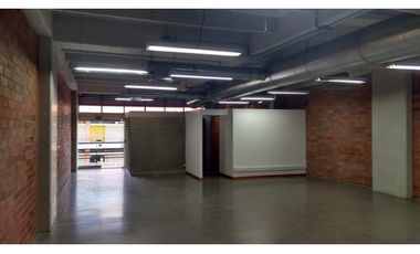 Arriendo local en el Centro Empresarial Olaya Herrera, Medellín