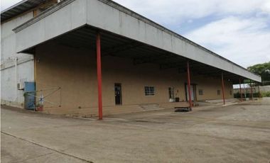 GALPON INDUSTRIAL +LOCAL + OFICINAS CARRETERA PANAMERICANA PACORA