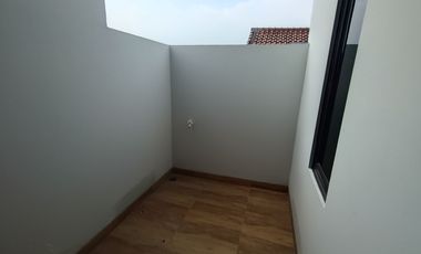 Rumah SHM 2 Lt Siap KPR 15 menit ke RS Citra Harapan J-38656