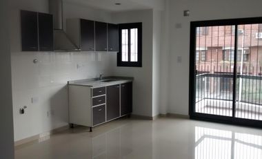 Excelente departamento 2 ambientes en venta.