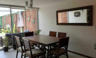 SE VENDE HERMOSA CASA